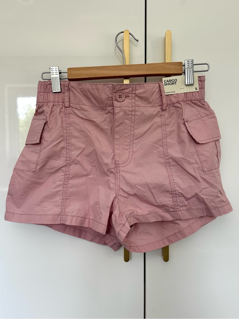 Faded Rose cargo shorts small NWT